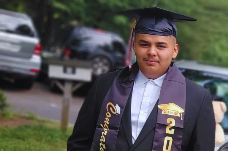 NY FOCUS: Thousands of Young Immigrants in New York at Risk After Trump Ends Protections