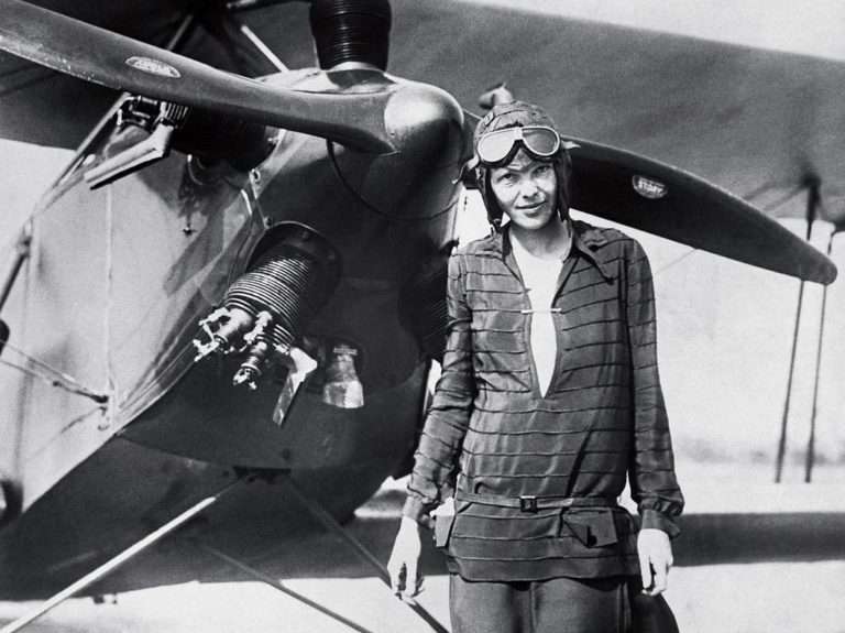 How Amelia Earhart Became a Legend