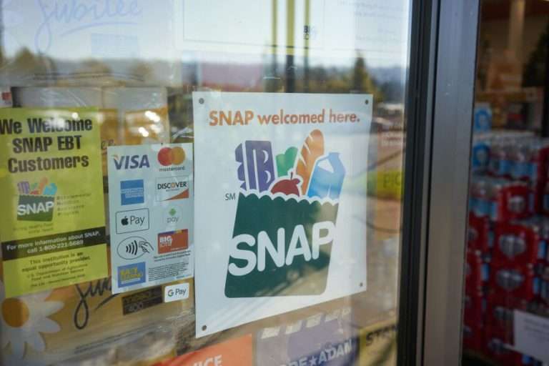 New York Residents Begin Receiving Full SNAP Benefits Amid Shutdown Uncertainty