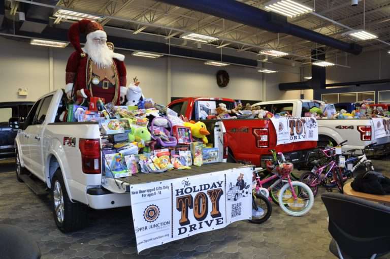 Zipper Junction Project Brings Holiday Joy to Hundreds of Local Children